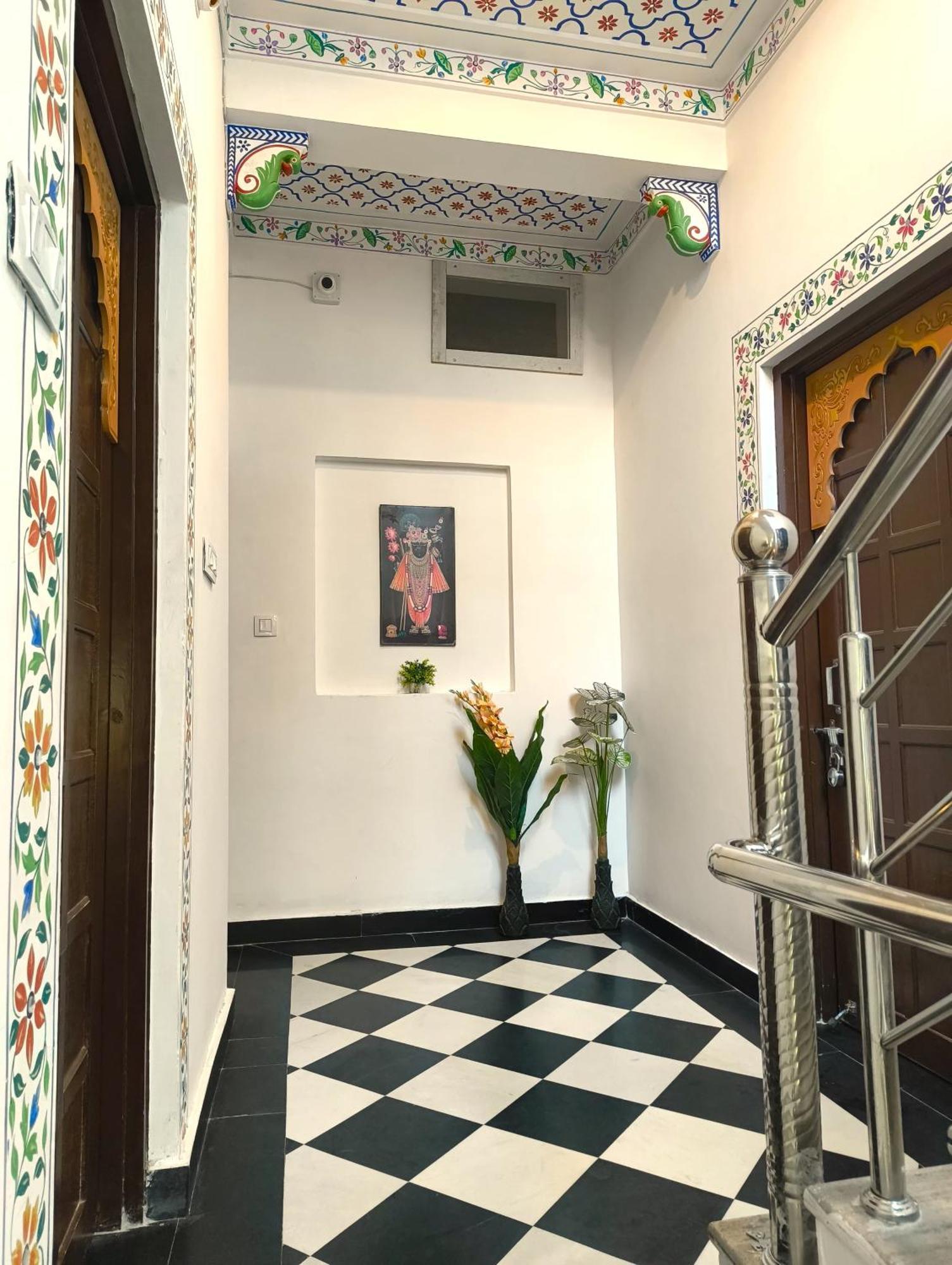 Rising Shemesh Home Stay Udaipur Dış mekan fotoğraf