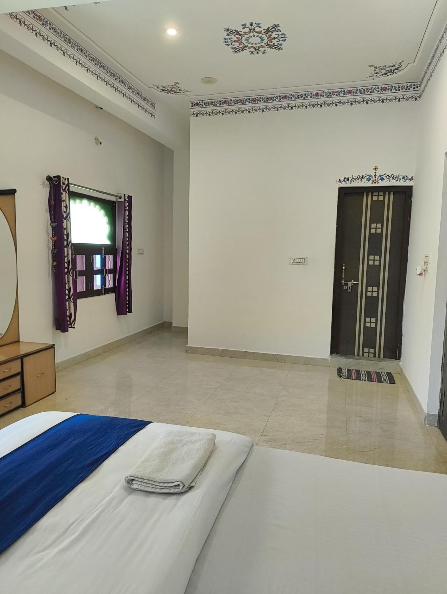 Rising Shemesh Home Stay Udaipur Dış mekan fotoğraf